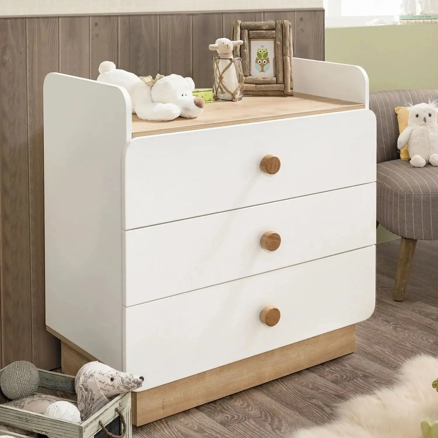 Natura White Dresser w/Mounted Desk